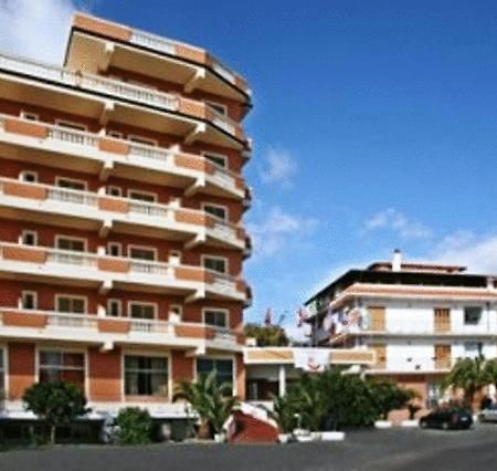 Hotel Casa Del Gourmet Siderno المظهر الخارجي الصورة